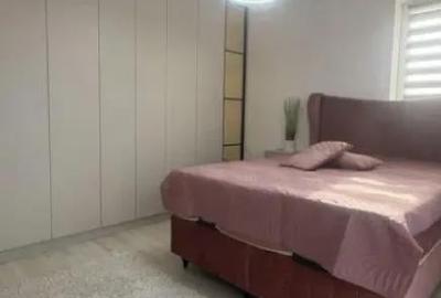 Apartament cu 3 camere decomandat, mobilat în Tractorul - 3