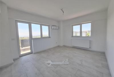 Apartament cu 3 camere decomandat în Galata - 12