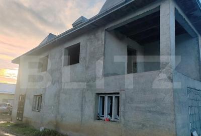 Casa la rosu, 4 camere, 143 mp, zona Burdujeni - 2