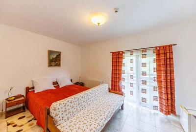 Casă cu 12 camere cu Teren 5028 Mp în Poiana - 17