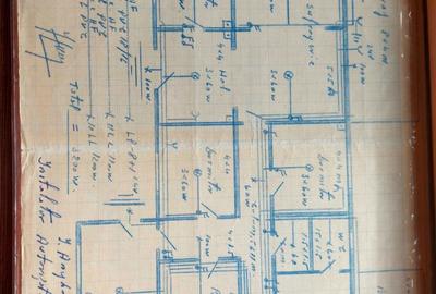 Casă cu 4 camere în Băicoi - 2