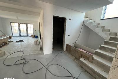 Casă cu 4 camere în Mărăcineni - 8