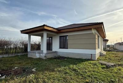 Casă cu 4 camere cu Teren 480 Mp în Săsar - 14