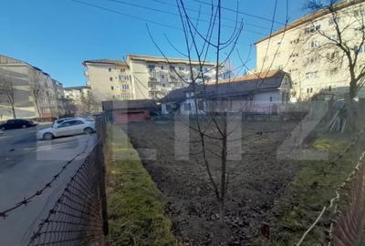 Teren de 254 mp, în Central