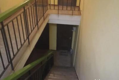Apartament cu 3 camere semidecomandat în Simeria - 2