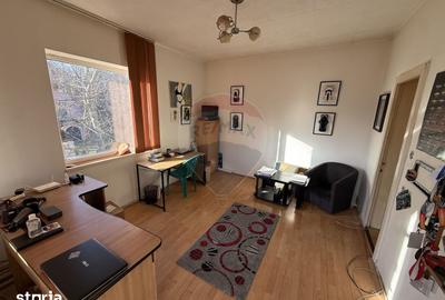 Casă cu 5 camere cu Teren 232 Mp în Ultracentral - 1