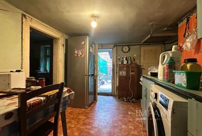 Casă individuală cu 6 camere cu Canalizare în Central - 19