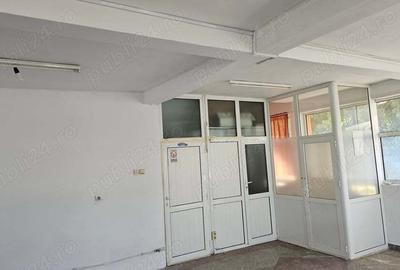 Spațiu comercial, de 50 mp, în Central - 6