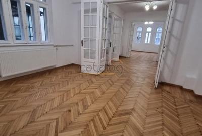 Apartament cu 4 camere de inchiriat in zona Unirii - Coposu - 2