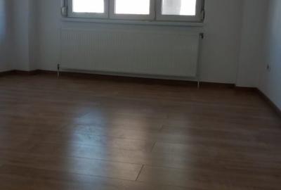 Apartament cu 2 camere decomandat în Aradului - 3