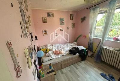 Casă cu 3 camere cu Teren 790 Mp în Central - 2