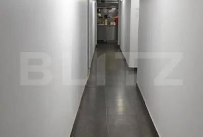 Spațiu comercial, de 639 mp, în P-ța Victoriei - 11