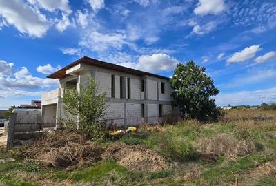 Valu lui Traian - casa P + 1, 6 camere, 336 mp s.u., 450 mp teren - 18