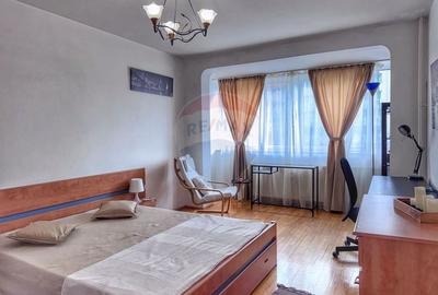 Apartament cu 2 camere semidecomandat, mobilat în P-ța Unirii - 13