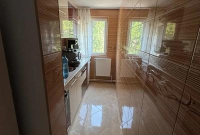 Apartament de vanzare - 4