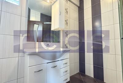 Apartament cu 3 camere semidecomandat, mobilat în 1 Mai - 10