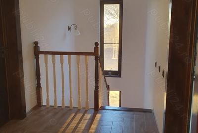 Casă cu 5 camere cu Teren 2200 Mp în Tăriceni - 8