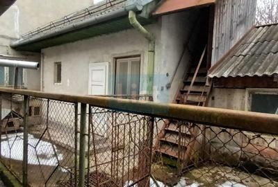 Casă cu 3 camere cu Canalizare în Central - 26