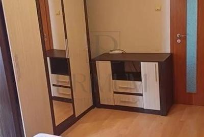 Olimpia- pozitie excelenta, 2 camere, decomandat, etaj 3, lift, centrala - 1