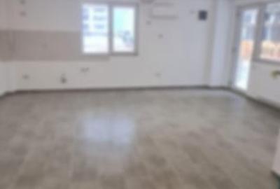 Spațiu comercial, de 45.599998474121 mp, în Nord - 5