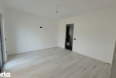 Casă cu 4 camere cu Teren 500 Mp în Cristian - 7