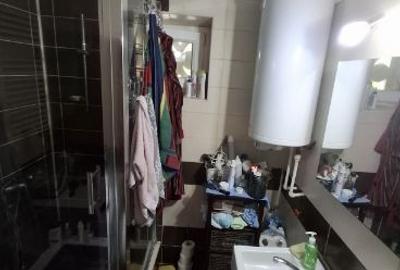 Apartament cu 3 camere decomandat în Băile Herculane - 10