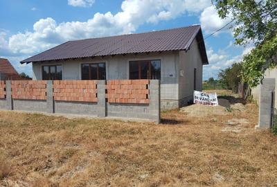 Casă cu 2 camere în Cliciova - 1