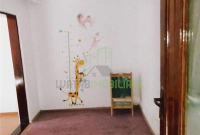 Casă cu 5 camere cu Teren 1100 Mp în Domnești