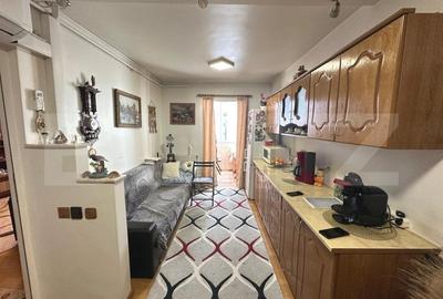 Apartament cu 2 camere, 50 mp, zona Cetate