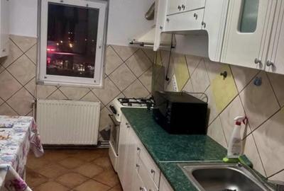 Apartament cu 3 camere decomandat în Central - 1