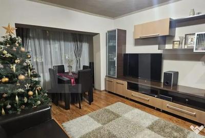 Apartament cu 3 camere decomandat în Central - 3