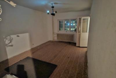 URGENT!, bloc STRADAL, REABILITAT, constructie 1979, DECOMANDATA, NEGOCIABIL - 2