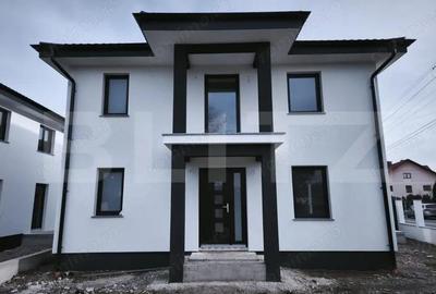 Casă cu 5 camere cu Teren 250 Mp în Rădăuți