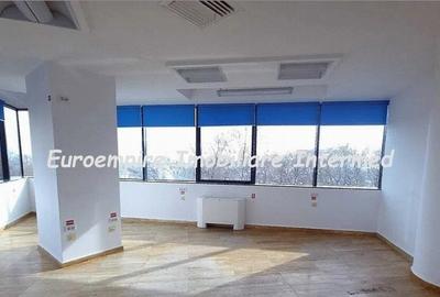 De inchiriat spatiu comercial zona GARA - 12