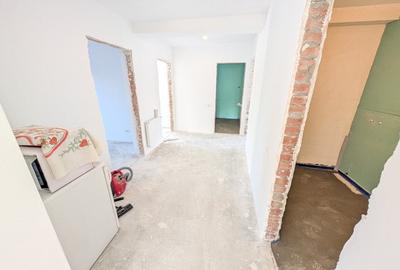 Apartament cu 4 camere decomandat în Otopeni - 16