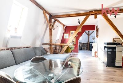Casa demisol, parter, mansarda, langa Muzeul Olteniei, teren 418 mp, 12 camere - 20