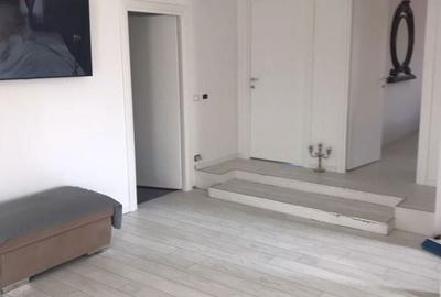Casă cu 4 camere în Curtea de Argeș - 13