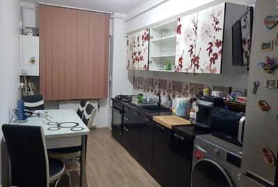 Apartament cu 2 camere decomandat în Bascov - 4