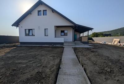 Casa cu vedere spre padure! Hemeiusi - incalzire pardoseala - 1