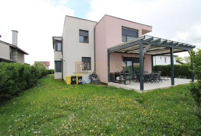 Duplex cu 4 camere cu Teren 381 Mp în Săcălaz - 1