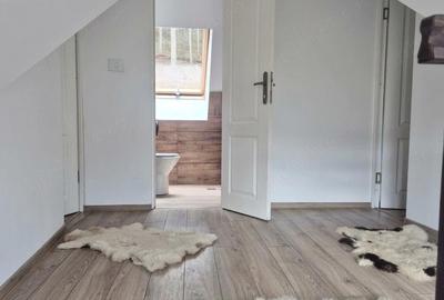Casă cu 5 camere cu Teren 1578 Mp în Poiana Horea - 2