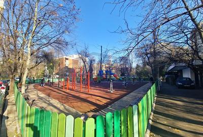 Parc Moghioros METROU Mall Dr.Taberelor McDonald:s - 1