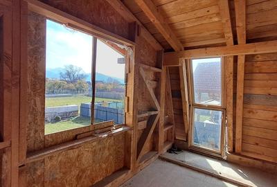 Casa moderna la rosu in Cristian - 8