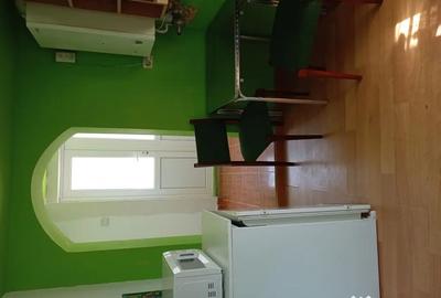 Casă cu 4 camere în Central - 3