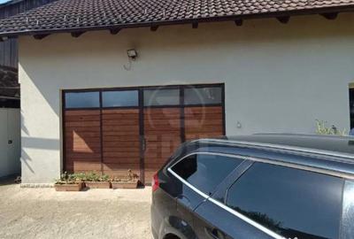 Casă cu 5 camere cu Teren 1000 Mp în Florești