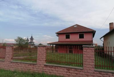 Casa - vila de vanzare construita in stil italian - 4