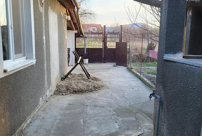 Casă cu Teren 800 Mp în Central - 1
