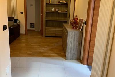 Apartament 4 camere cu vedere spre Uvertura Mall
