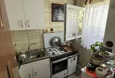 Garsonieră decomandată în Central - 1