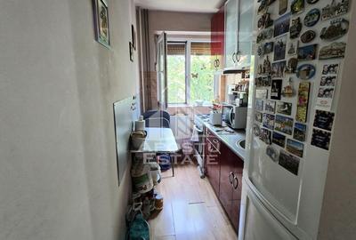 Apartament cu 3 camere, etaj intermediar, zona Dacia - 5